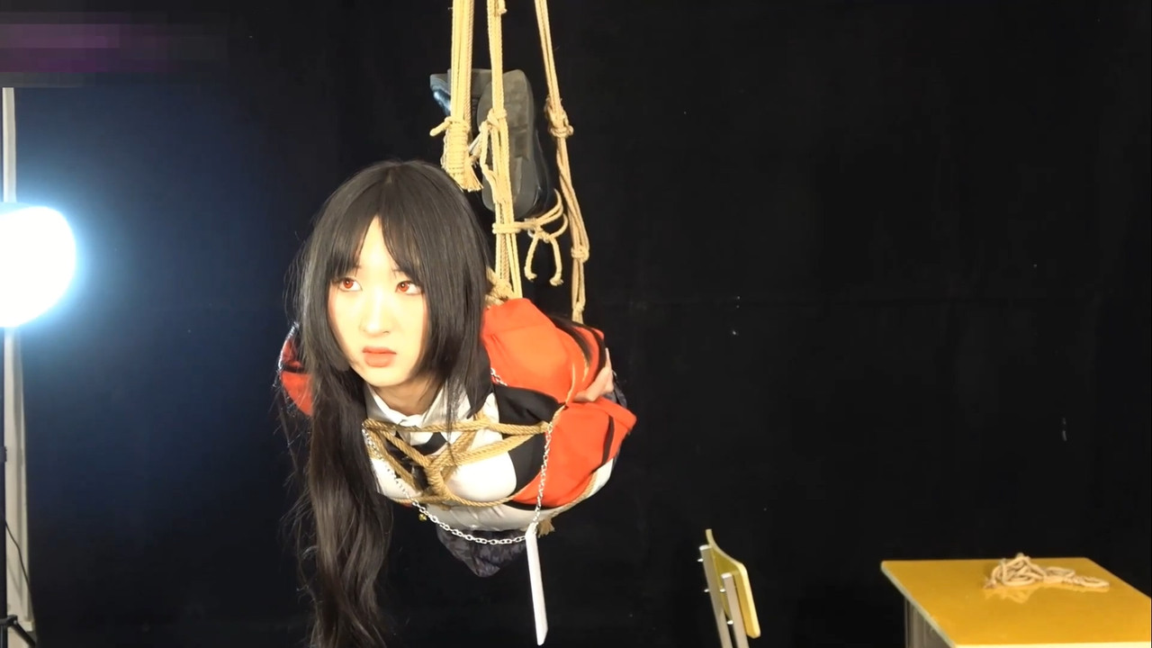 美束映画 狂徒之渊cos 蓝蓝.mp4_20220423_130425.792