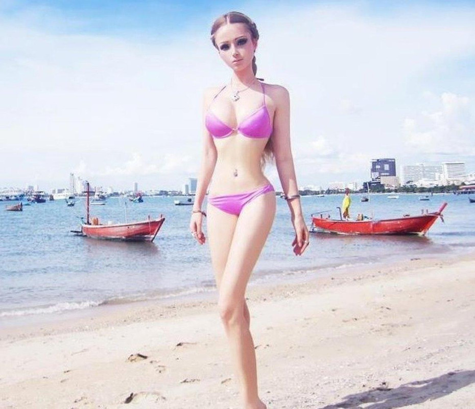 valeria-lukyanova-before-and-after-140866148