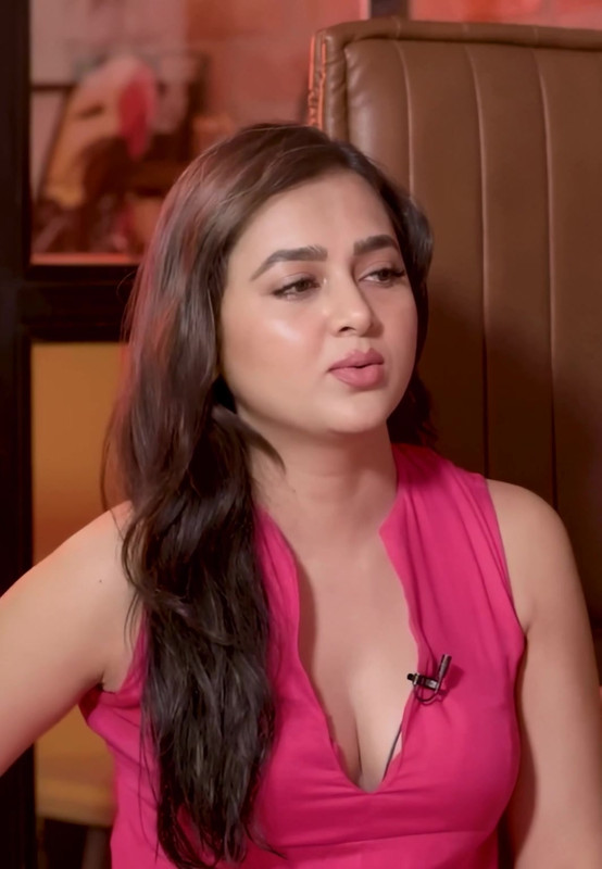 Tejasvi 01_1_iris2_50FPS 042