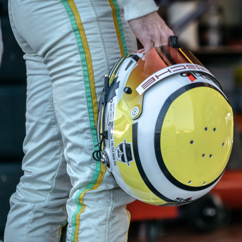 B27F2AD3-9E75-4AD7-BD6E-53835C6FF6EB