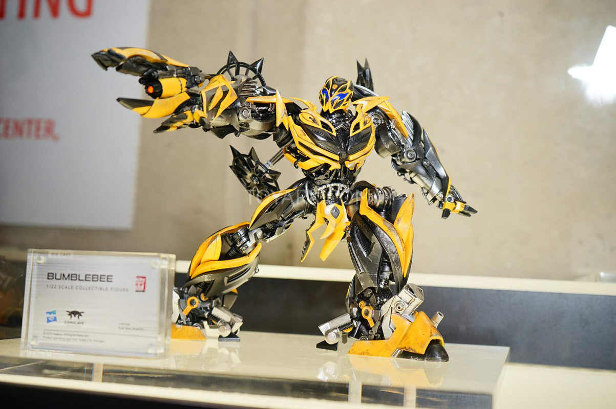 SDCC-2015-Comicave-Studios-Transformers-004