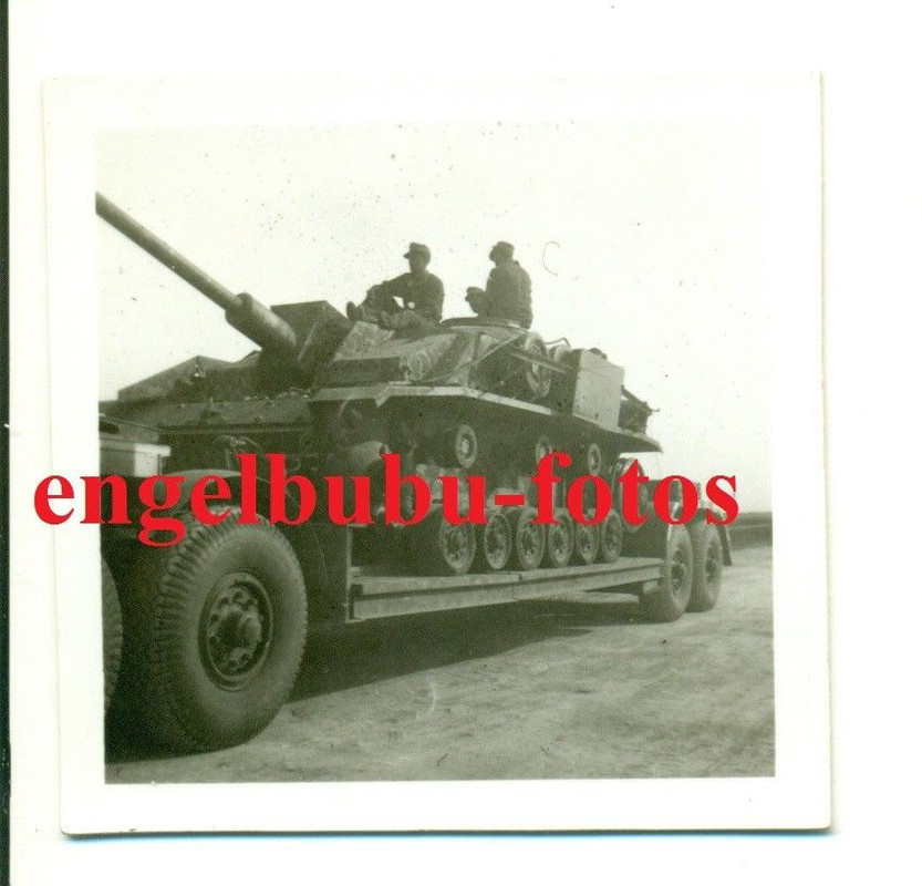 FOTO - STURMGESCHÜTZ - STUG-ABTEILUNG 428 - SUPER TARNUNG - Tief