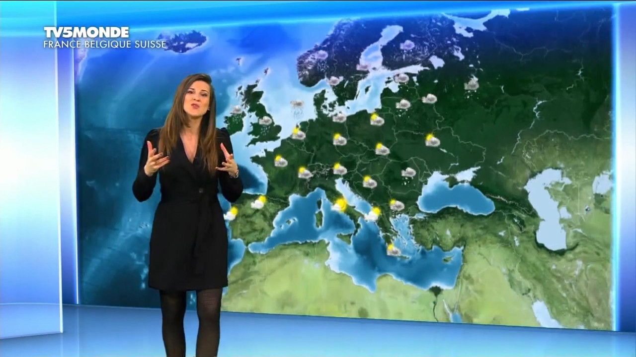 Daniela Prepeliuc 291120.mp4_snapshot_00.36_[2020.11.29_18.52.14]