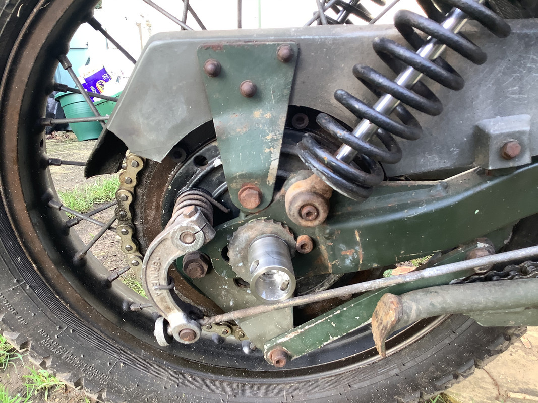 F5A9F6DD-C656-47B5-A3EB-885380419C1C