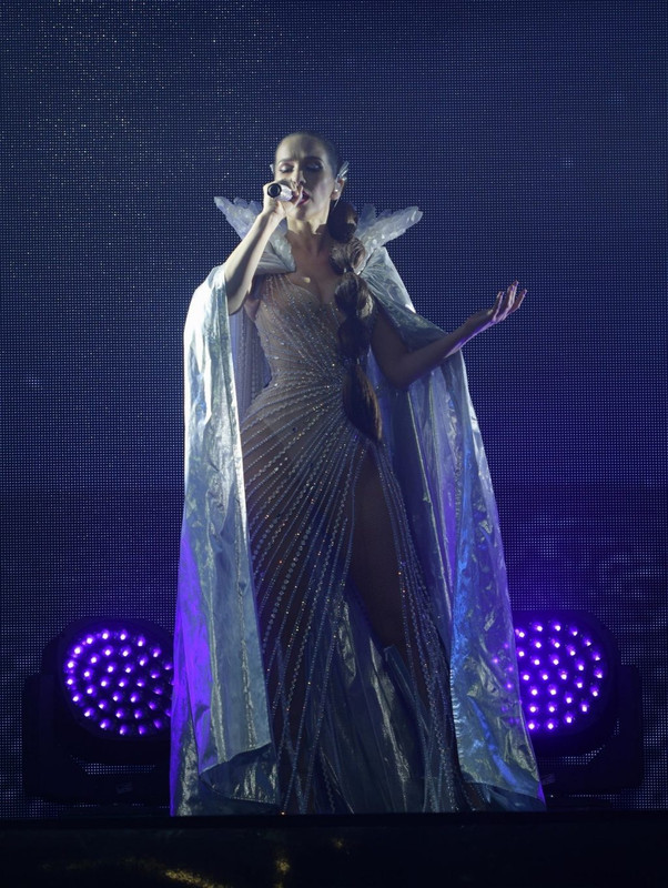 Natalia-Oreiro-UpskirtSTARS.com-20-1024x641 (25)