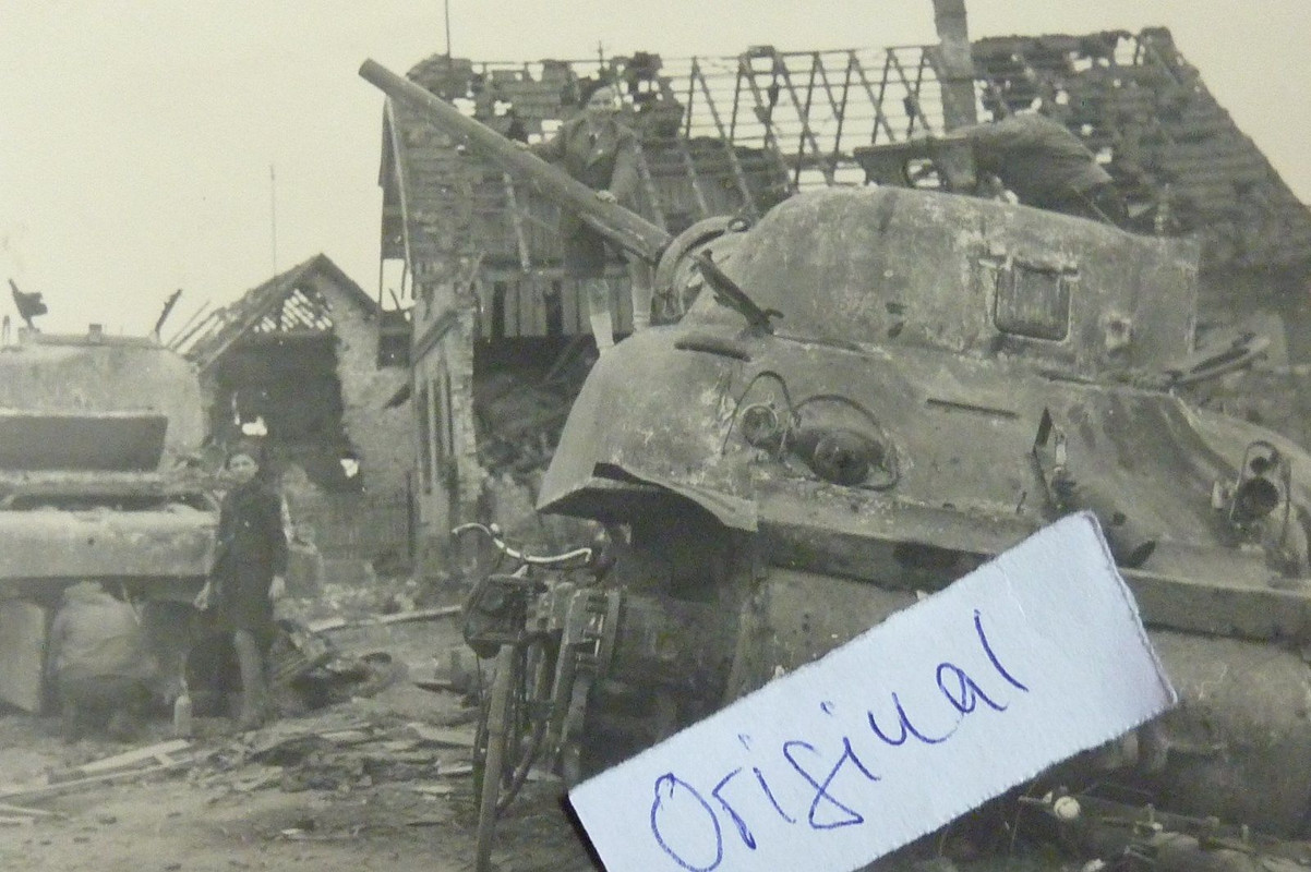 Endkampf 1945, OBERHOFFEN Elsaß Tank SHERMAN