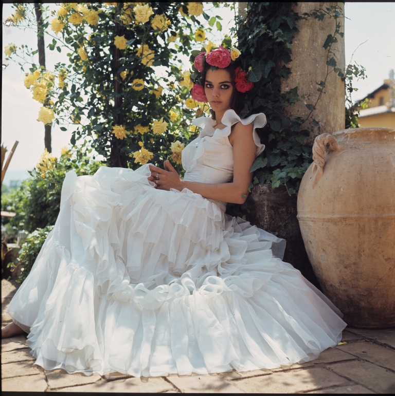 tina_aumont_a75