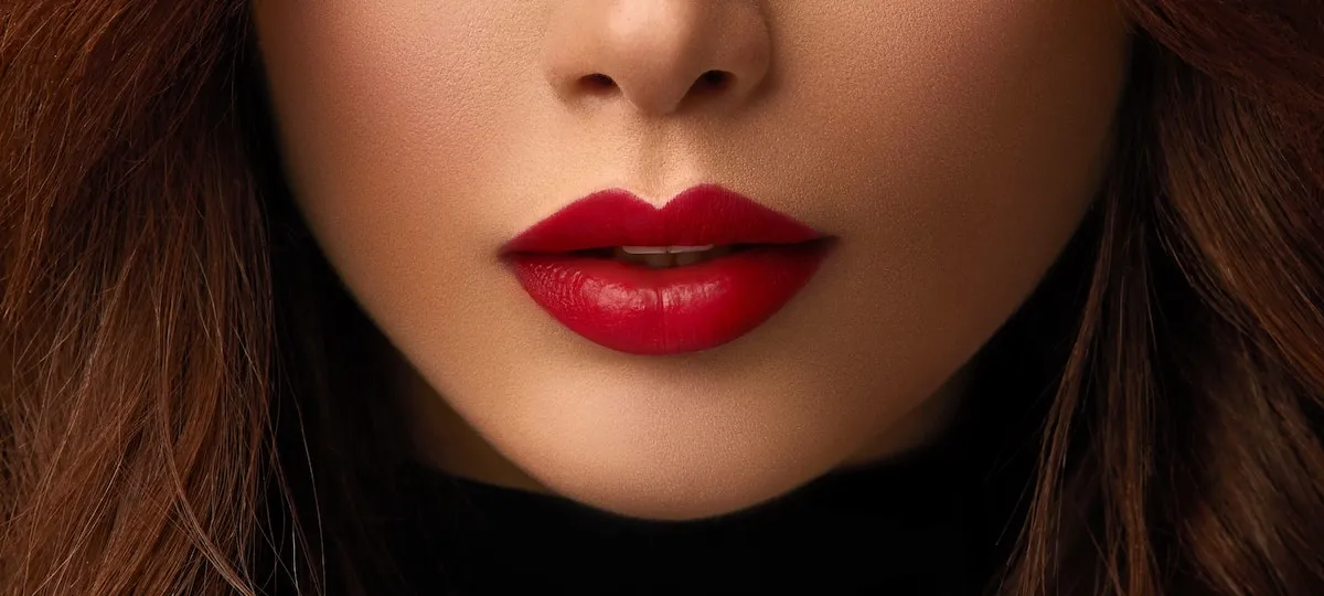 Best Makeup Tips For An Oval Face