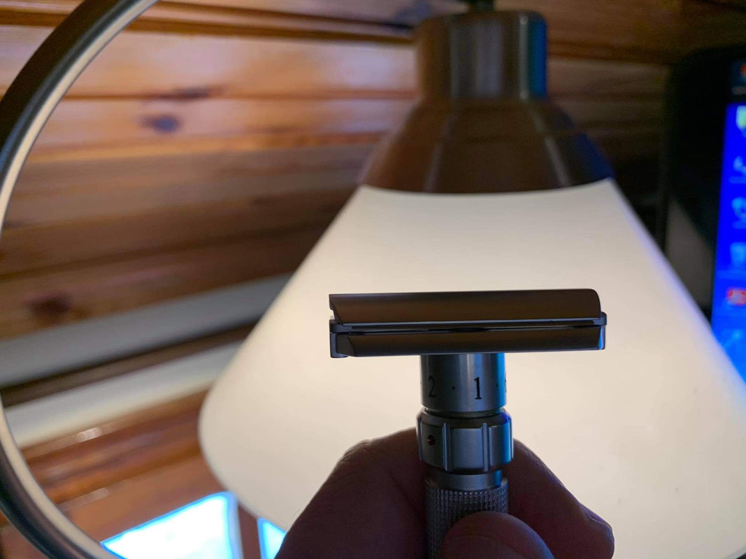 0367E664-0052-48B2-8B52-5B2DA1F9E0E3