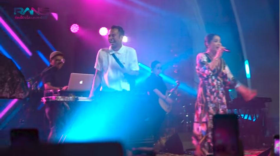 Raffi Ahmad tertawa mendengar bait pertama lagu '50 Tahun Lagi' dinyanyikan oleh Nagita Slavina