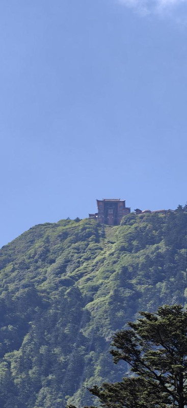 EMEISHAN (1)