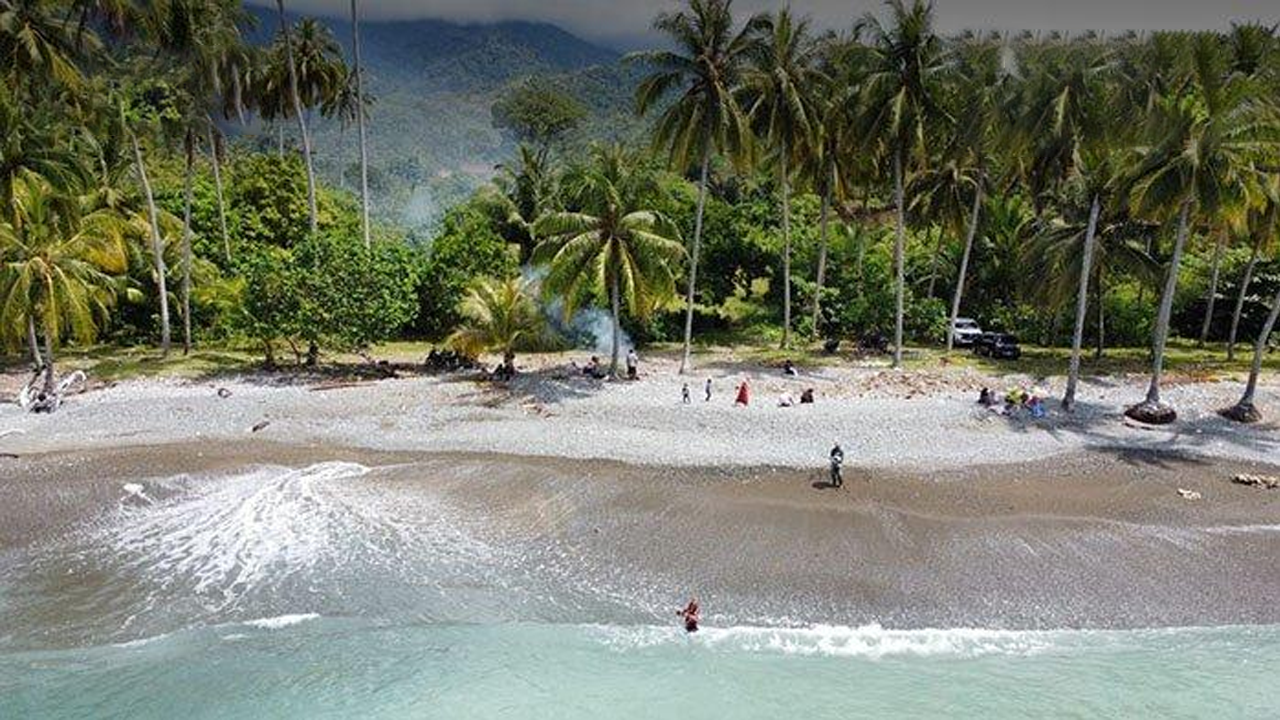 Nikmati Pesona Batu Putih dan Sunset Magis di Pantai Batee Puteh di Aceh
