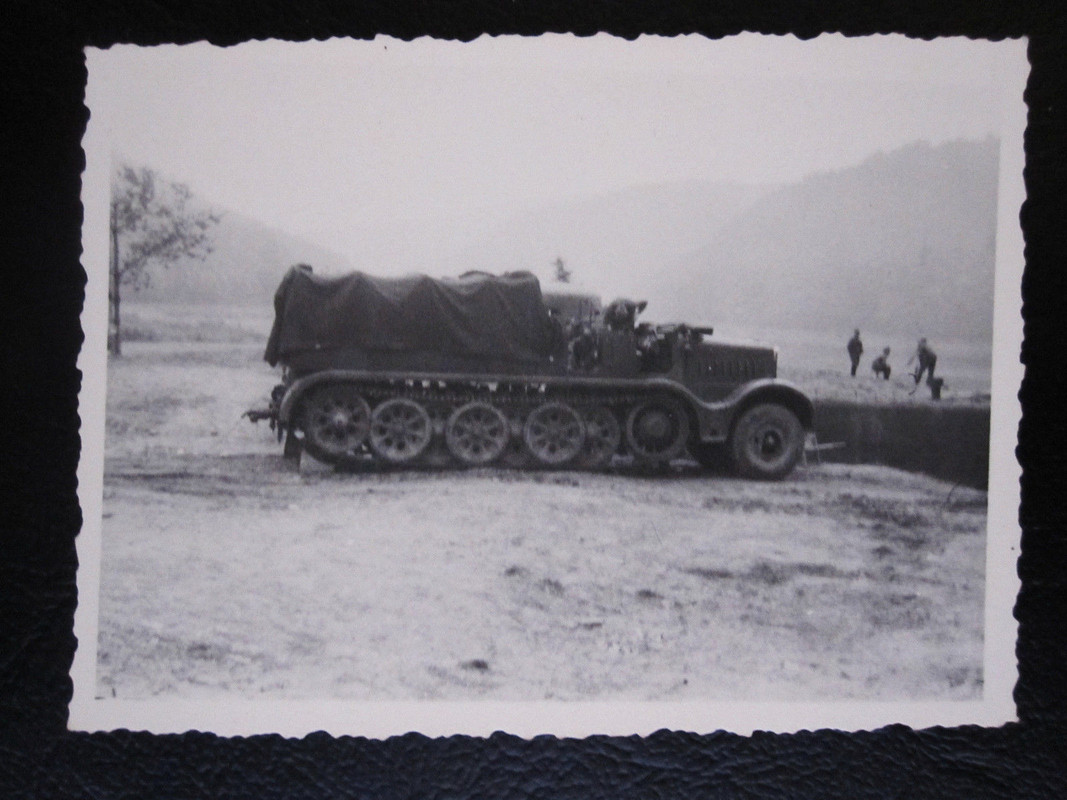 Original Foto ,Halbkette Militär