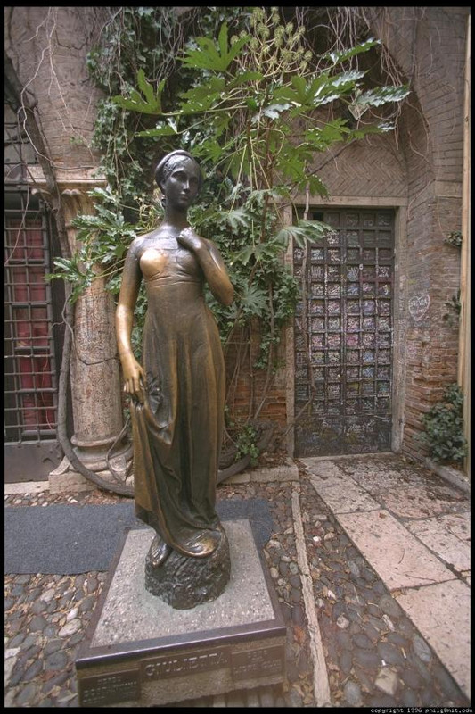 verona-juliet-statue-66-4.jpg
