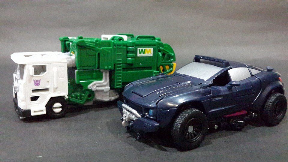 10917880_604924209607086_4191351320948252445_n