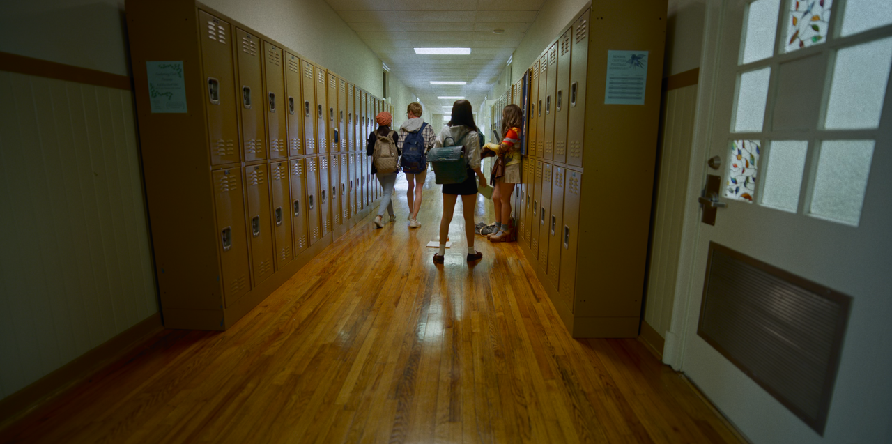 mpv-shot_Millers.Girl.2024.2160p.UHD.WEB-DL.HDR.DV.HEVC-Нечипорук_00_15_15_0003