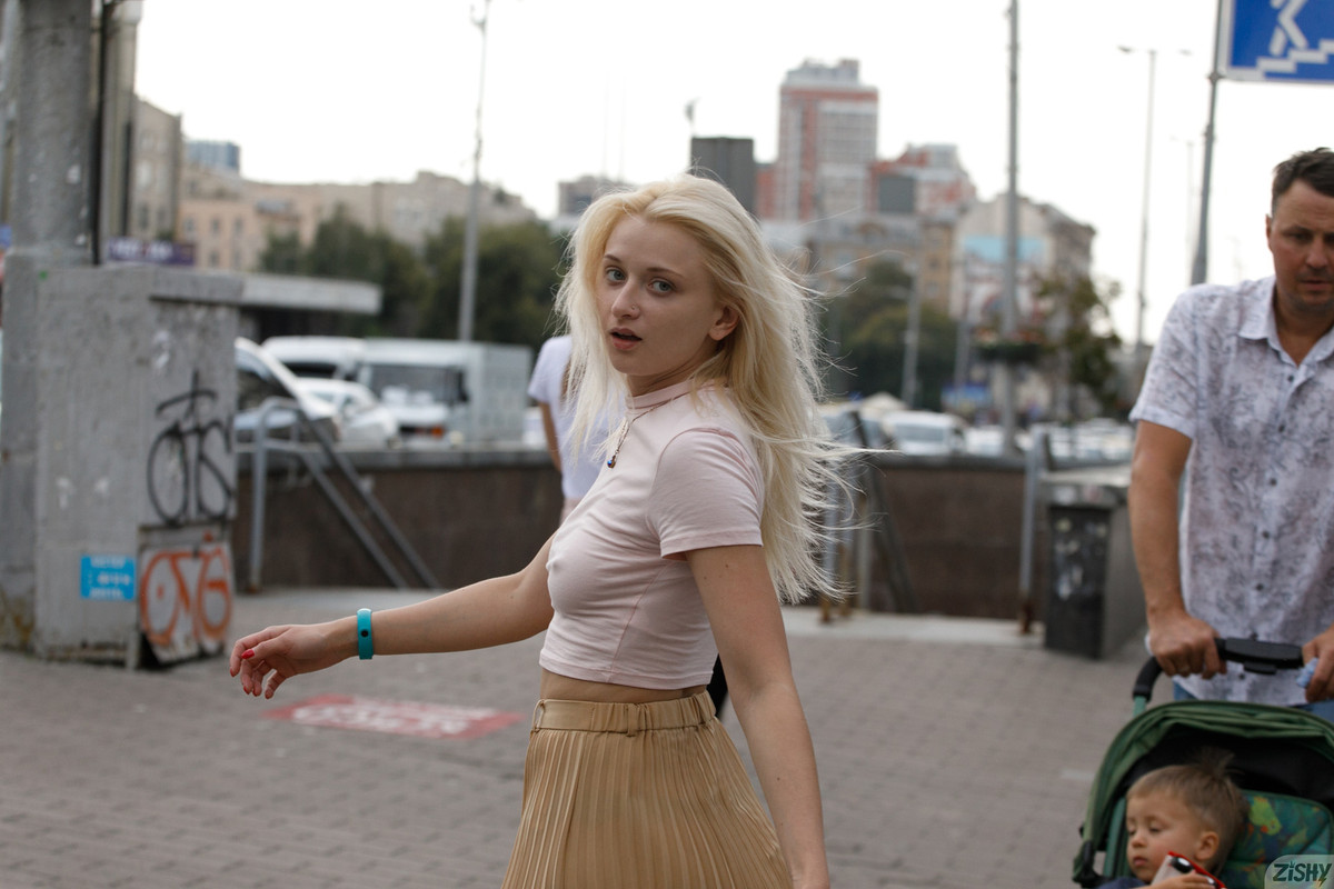 full_009_42602212290010