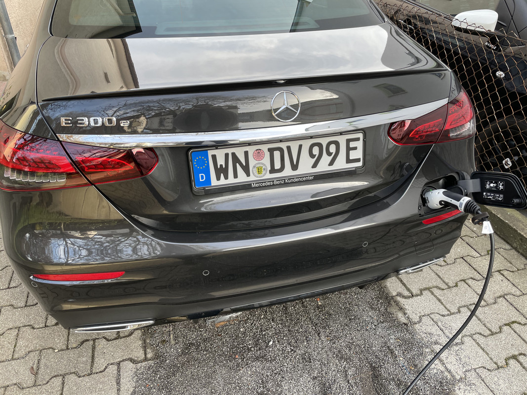 FA7ADDF1-0ED4-4CBE-B647-4986FF5EB00B