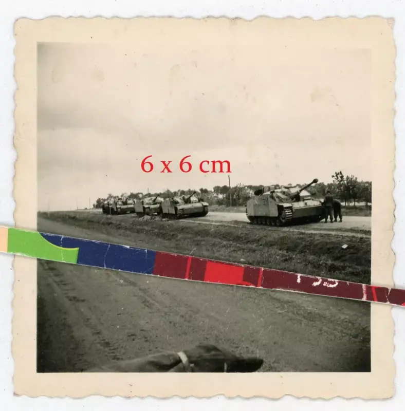 Foto WH 5 deut. Panzer Sturmgeschütz Langrohr Seitenschutz Russland Ostfront 43 (1)