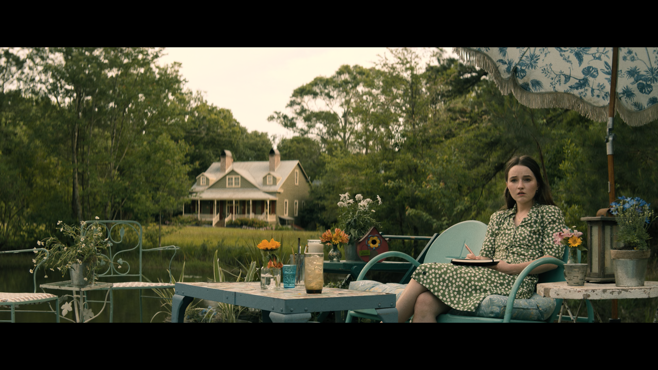 No.One.Will.Save.You.2023.2160p.WEB.SDR.HEVC-Нечипорук.mkv_snapshot_00.05.52.166