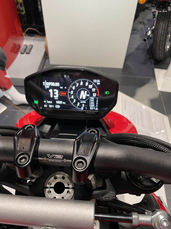 A6081397-BC93-4607-91D9-3197BA5B3033