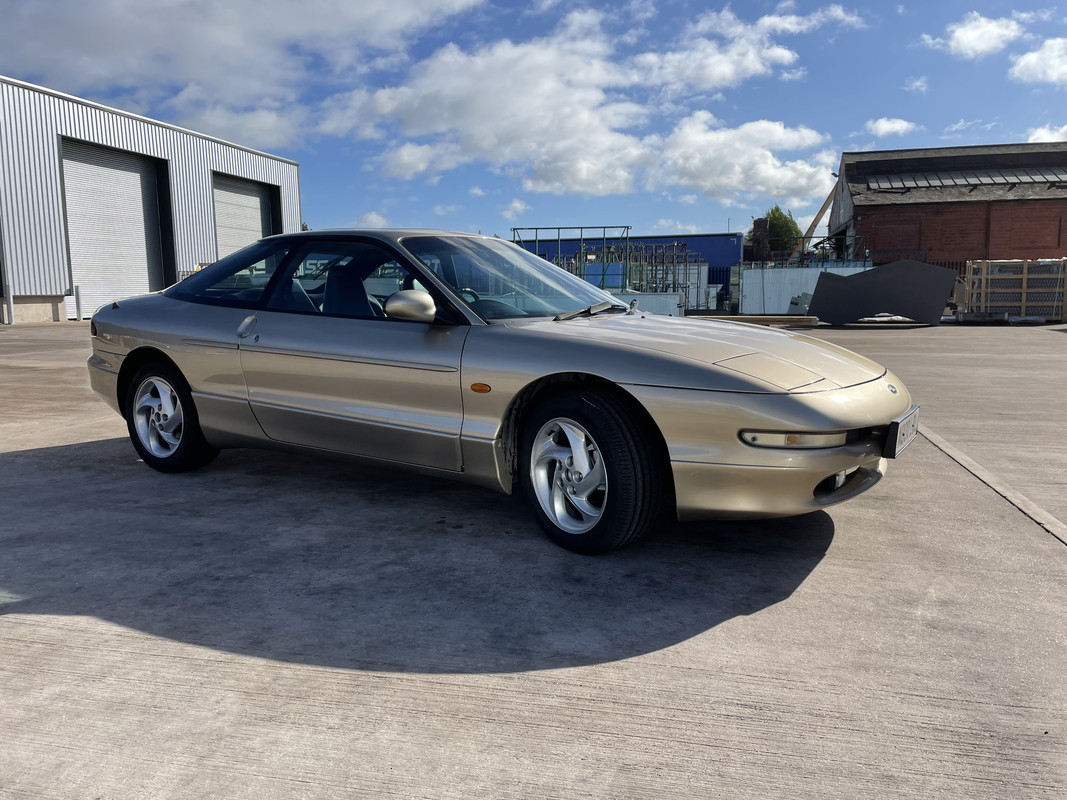 B80D2FEF-7E19-42C8-B2B5-FAB8E6BD9FE3