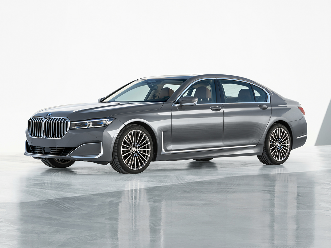 BMW 750 (27)
