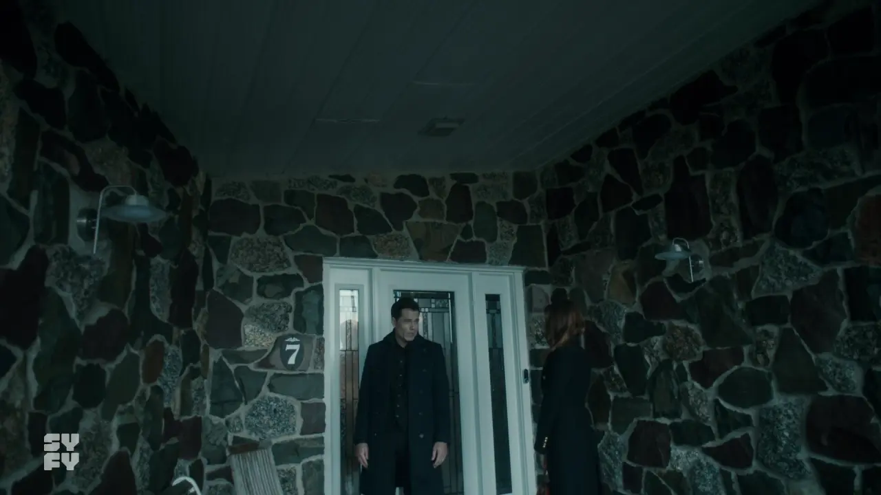 Agenzia.Roman.Case.Infestate.Vendesi.S01E01.1080p.WEBMux.ITA.ENG.x264-BlackBit[screenshot 5]