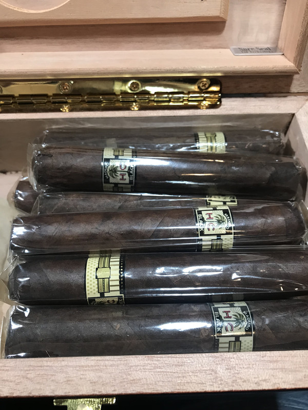 AFE5FE33-3818-432E-BABC-1EF539941184