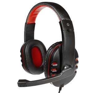 Headset Gaming Argom Combat con conexión USB y micrófono de brazo.