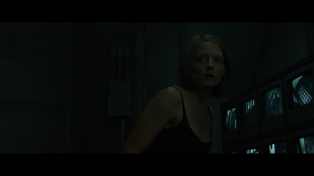 mpv-shot_Panic.Room.2002.2160p.UHD.BDRemux.DV.HDR.HEVC-Нечипорук_00_26_13_0005