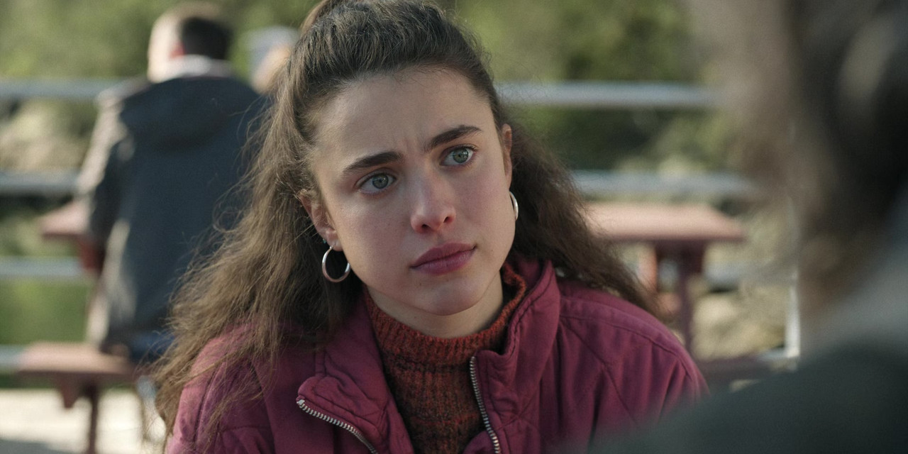 Maid 2021 Season 1 S01 1080p NF WEB DL x265 HEVC 10bit EAC3 5 1 Garshasp QxR