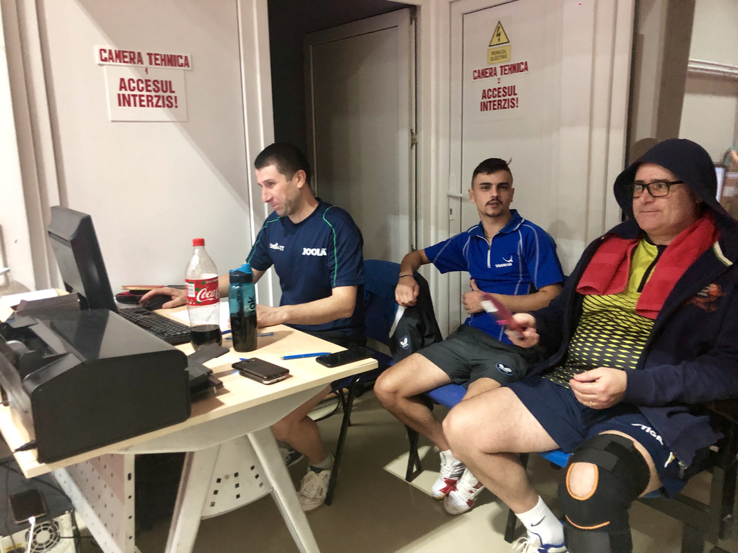 B4EE5AD5-DE88-4F4F-BFEC-445432E92DF3