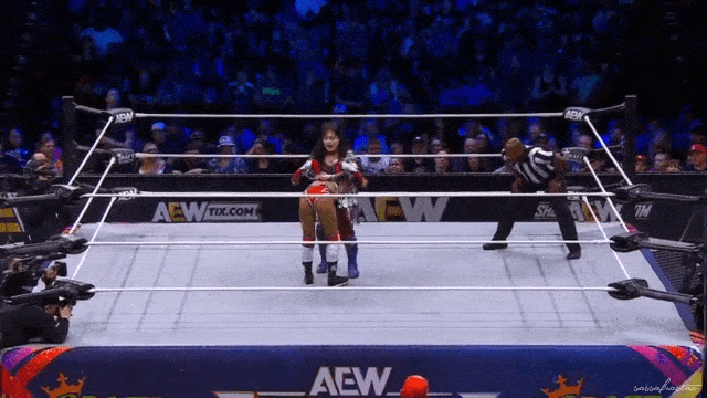 aew_20241008_mone_v_sakura3