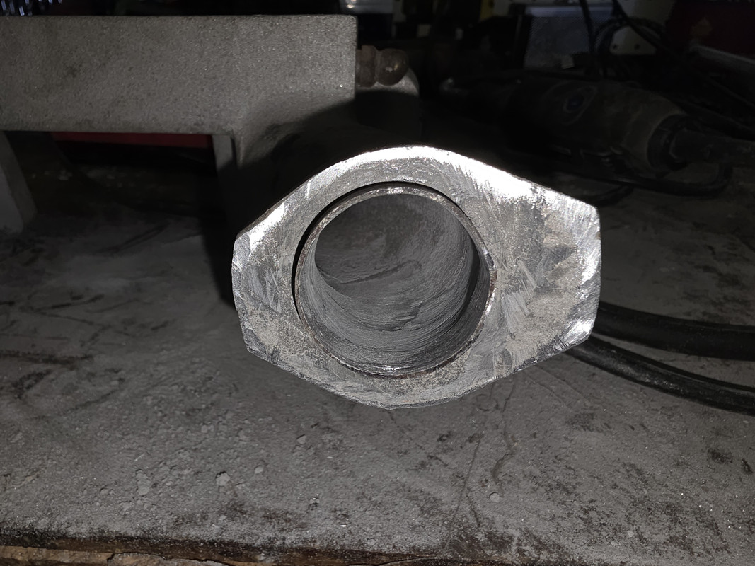 Ported throat
