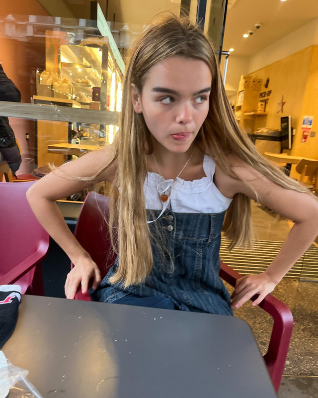 Céline (34)