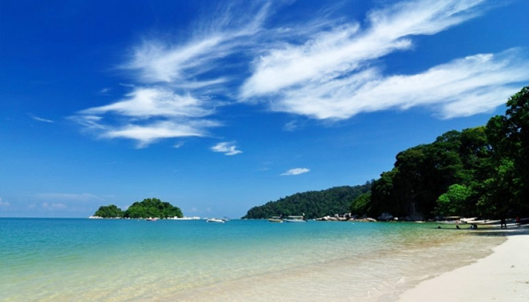 pic-1-Msia-beach.jpg