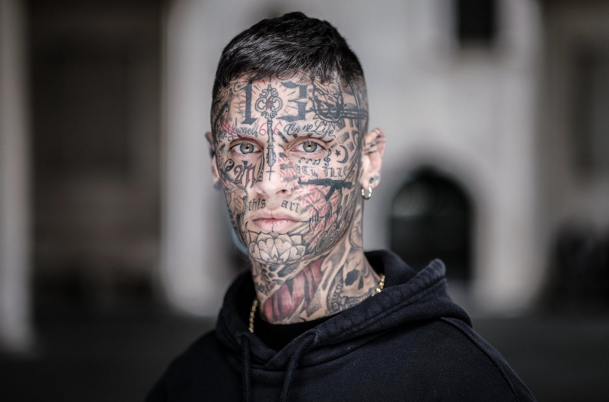 people-tattoed-face.jpg