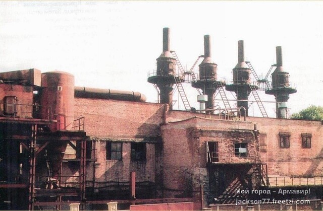Литейный цех завода «Армалит» (вид с автомобильного моста по ули