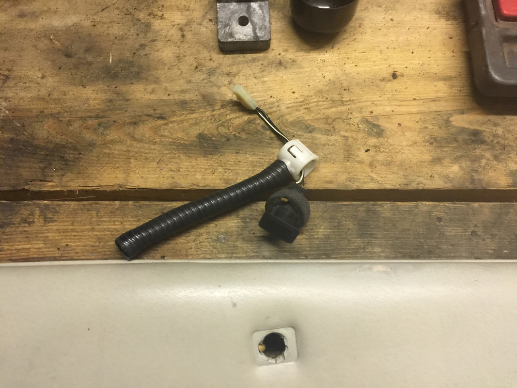 7670C96B-B961-43E1-A0F0-75F8E455B8DB