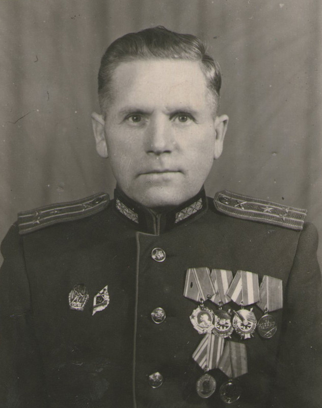 Неизвестный полковник