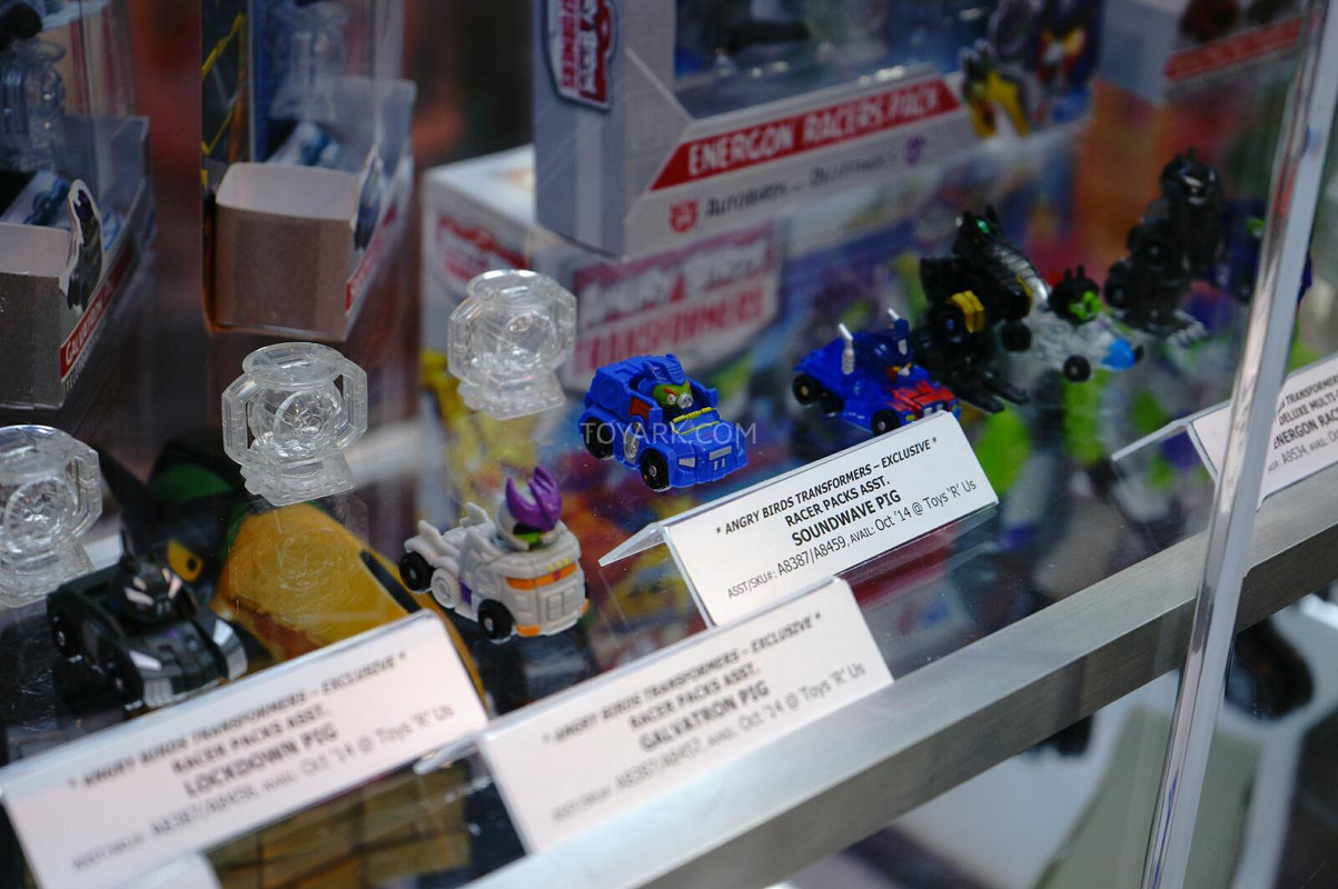 SDCC-2014-Angry-Birds-Transformers-009_140616783