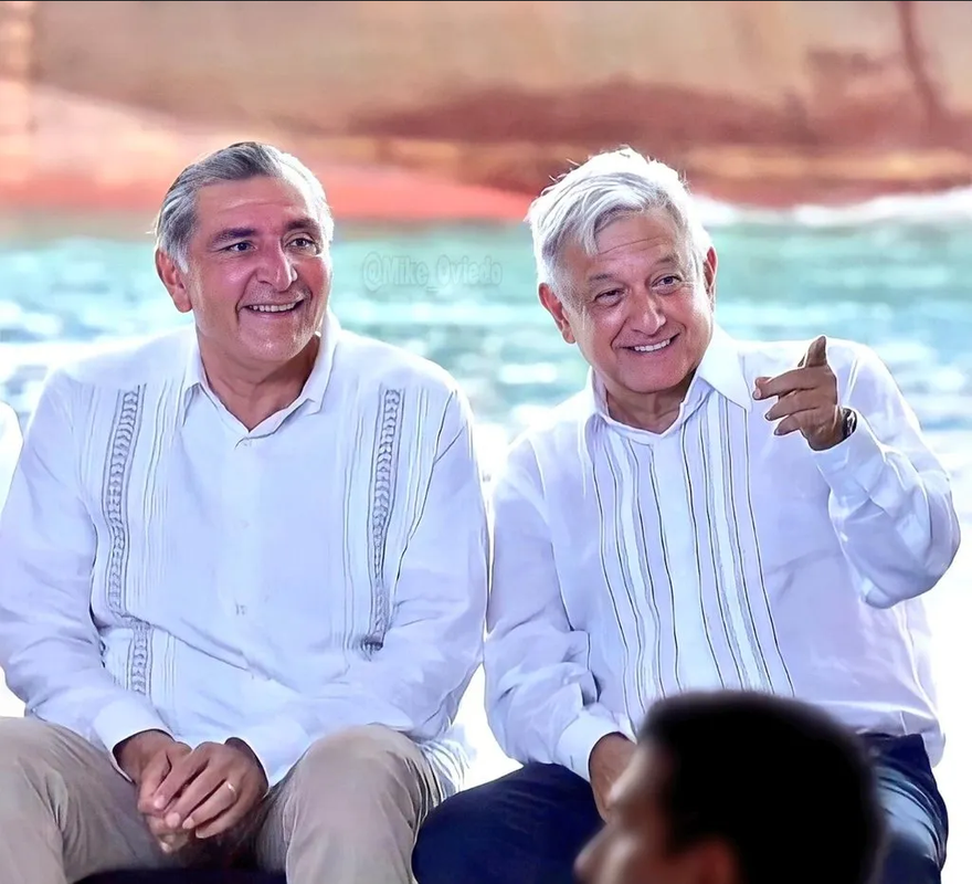 AMLO descansa en Palenque, Adán Agusto hace 
