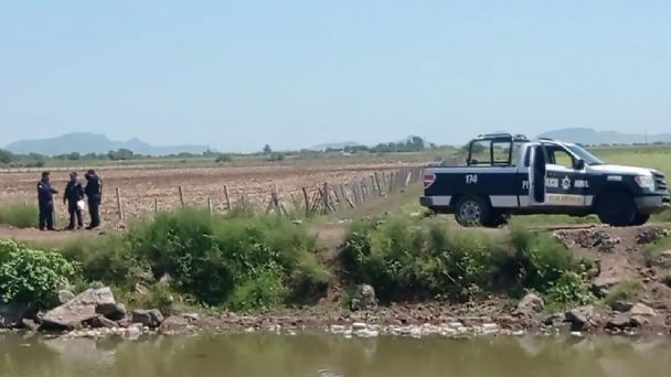 Localizan a un hombre sin vida al flotar en un canal del Valle del Yaqui