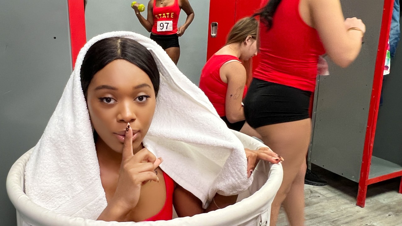 Stretching the Track Star Journey Love, Logan Xander – Mofos – LetsPostIt