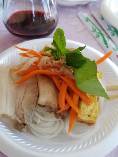 [Image: 11-Serving.jpg]