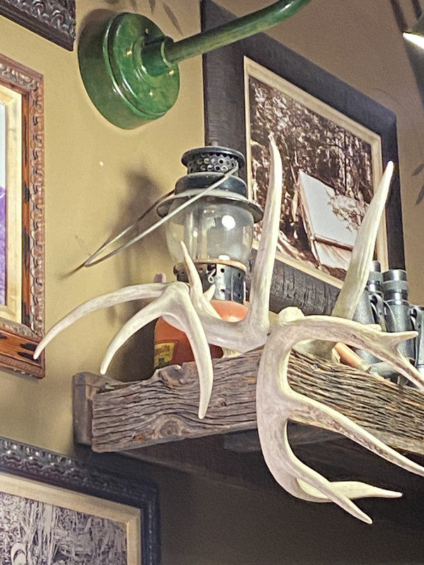 1E4DF660-F246-459E-A1A3-5E182CFDB8F5