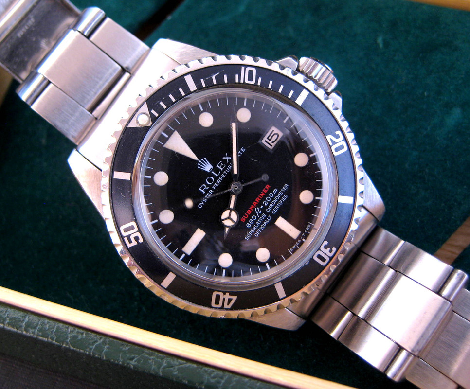 RED-SUBMARINER-26