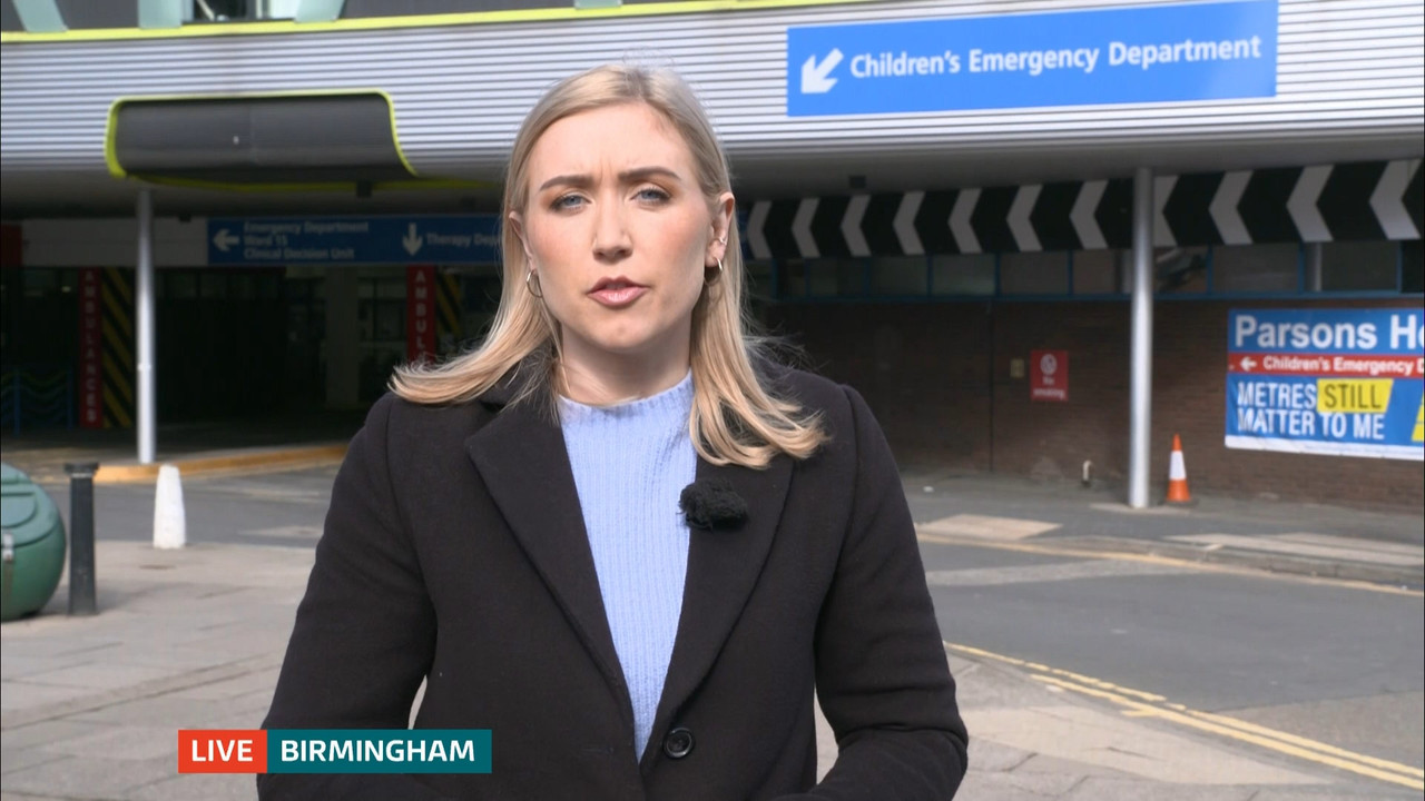 ITV Lunchtime News_20220314_13301355.ts_snapshot_09.20.843