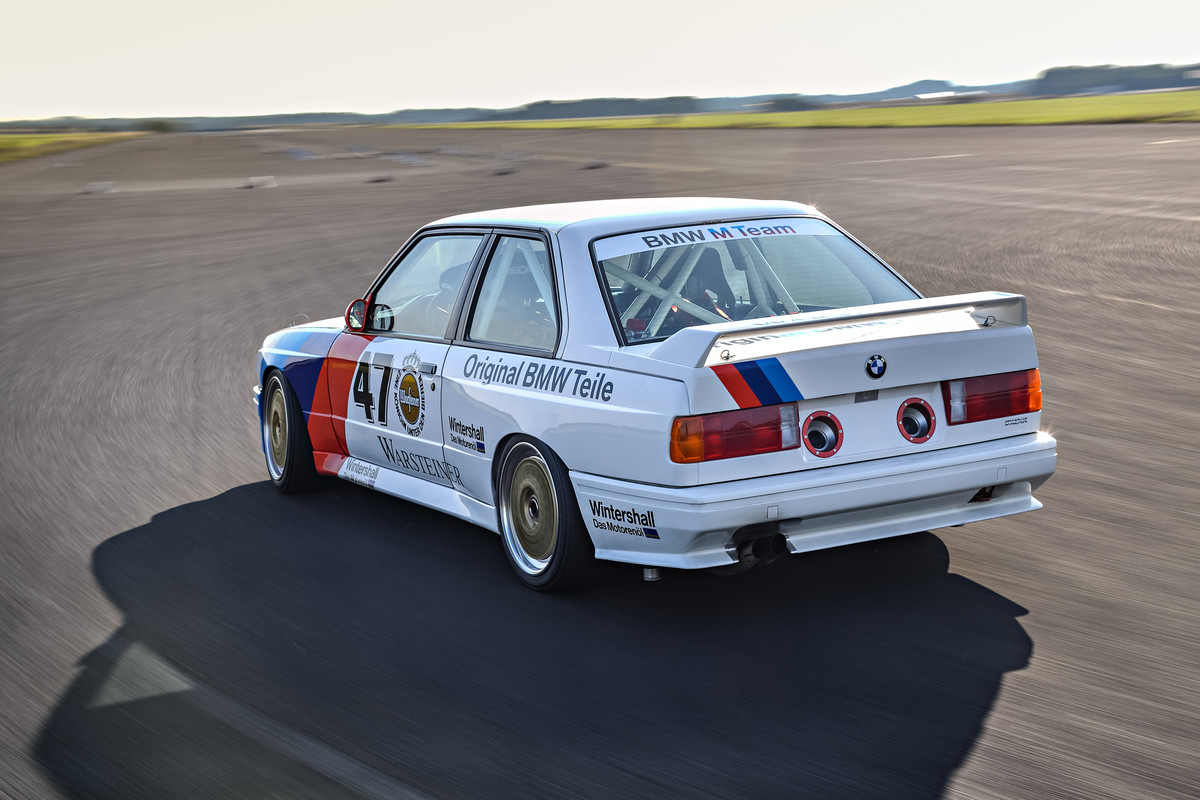 P90237139_highRes_the-bmw-m3-dtm-e30-0